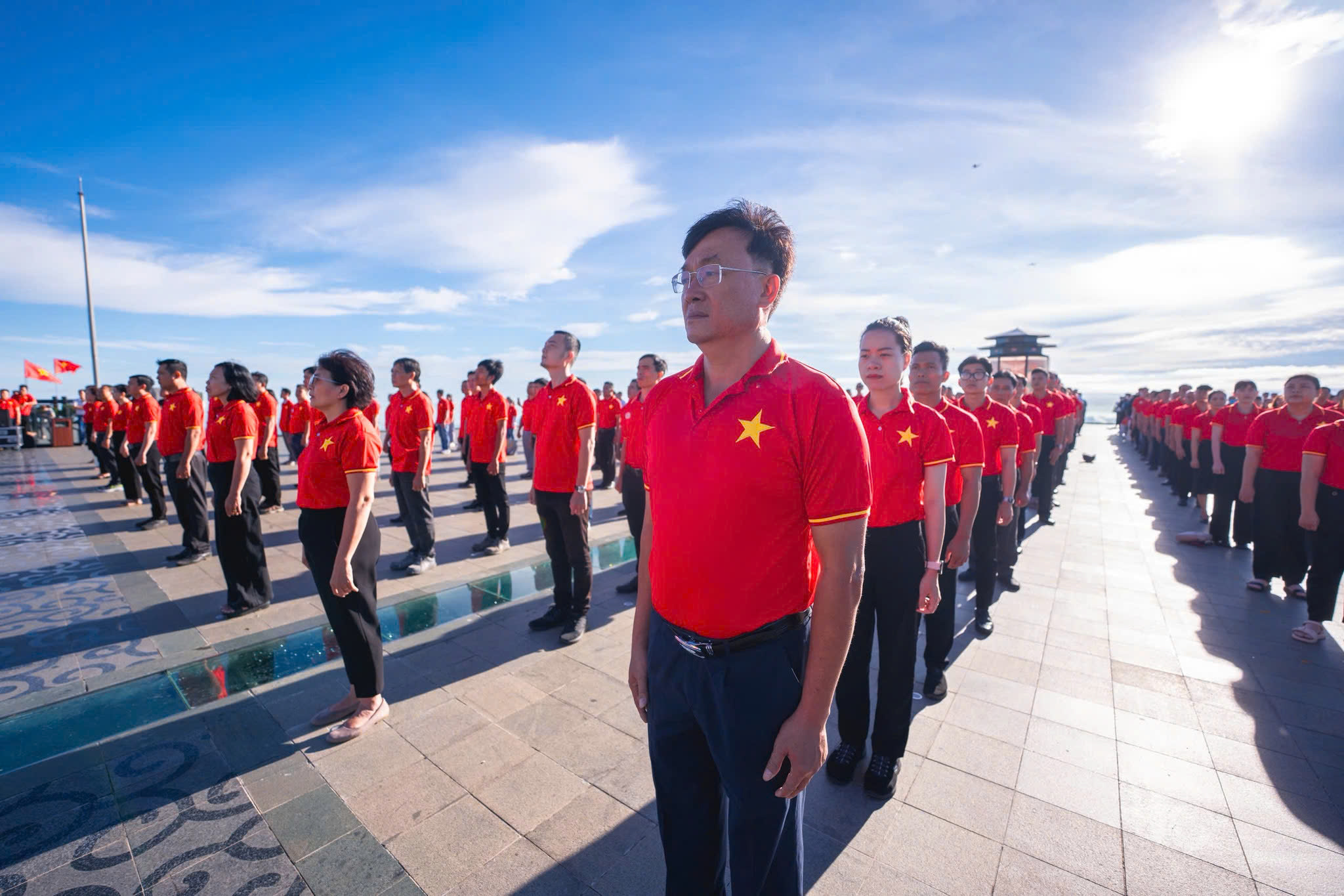 Thiêng liêng nghi thức cờ trên đỉnh Núi Bà Đen - Kỷ niệm 80 năm Quốc Khánh 2/9
 - 3